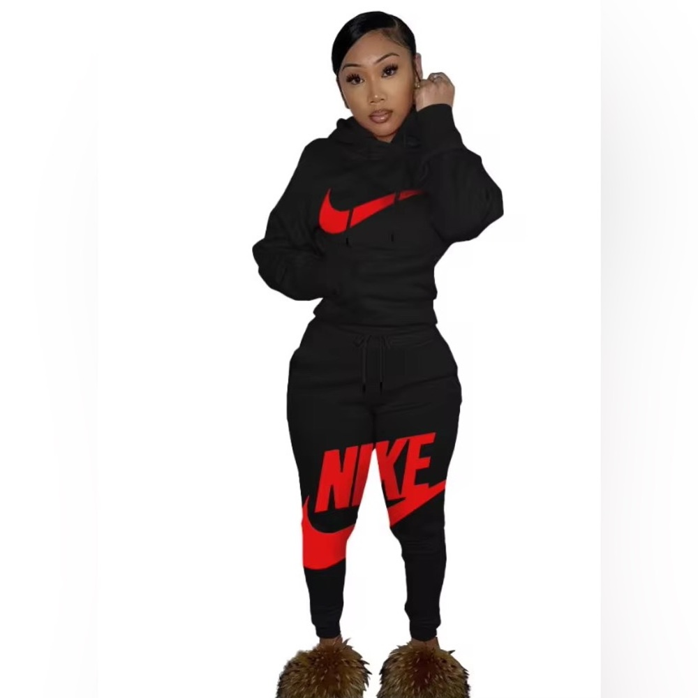 Nike Women's Black and Red Jogger Set